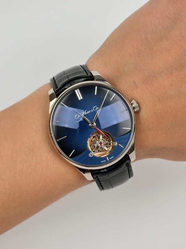 H. Moser & Cie 2802-0201 9