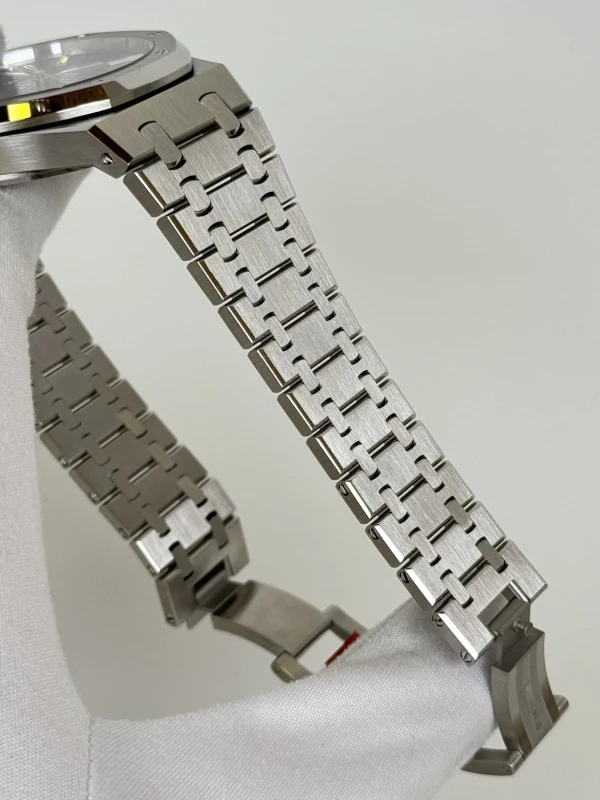 Audemars Piguet Royal Oak Selfwinding 41 mm 15510ST.OO.1320ST.06 4