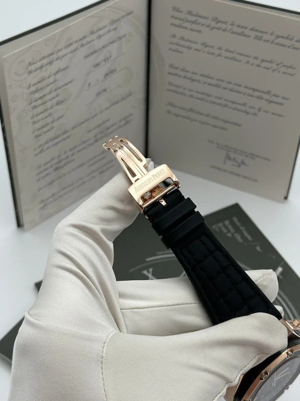 Audemars Piguet Montoya 26030RO.OO.D001IN.01 8
