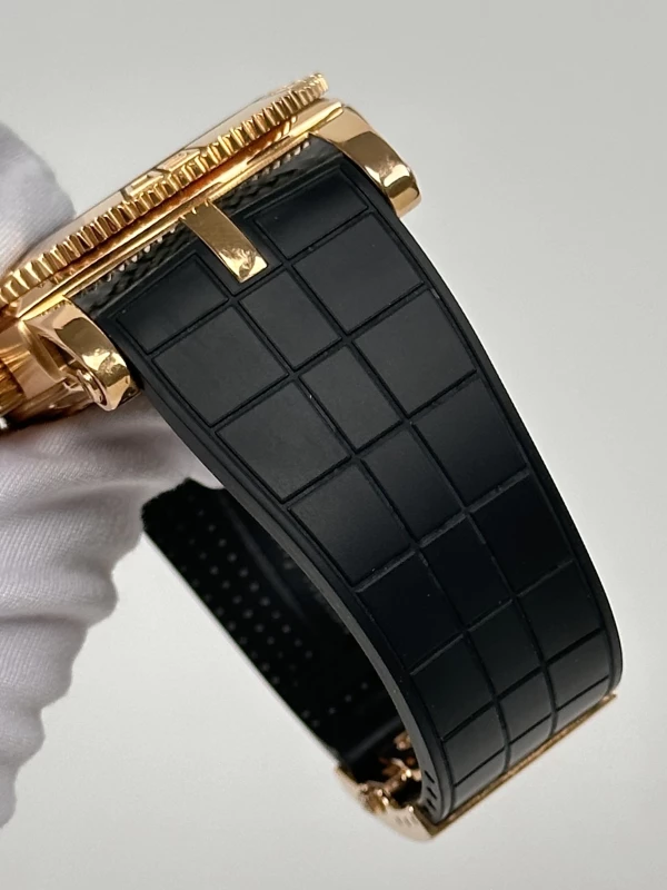Roger Dubuis SE46 56 5 12.5 7