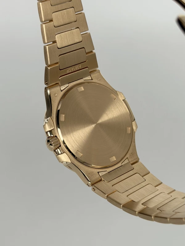 Patek Philippe Lady 7010/1R-011 5