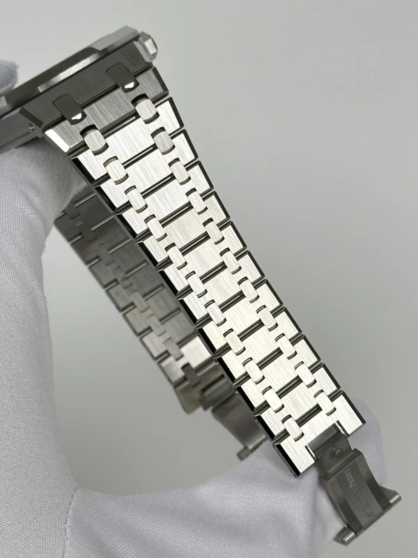 Audemars Piguet Royal Oak Selfwinding "50th Anniversary" 41 mm 15510ST.OO.1320ST.01 7