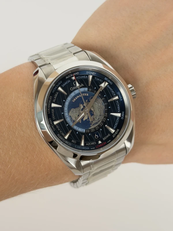 Omega 220.10.43.22.03.001 4