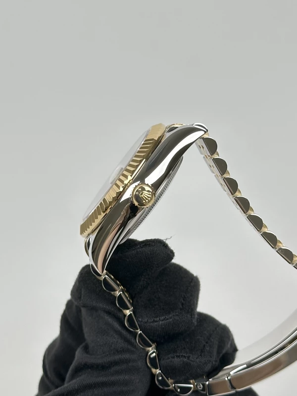 Rolex 42mm Steel and Yellow Gold 326933-0004 4