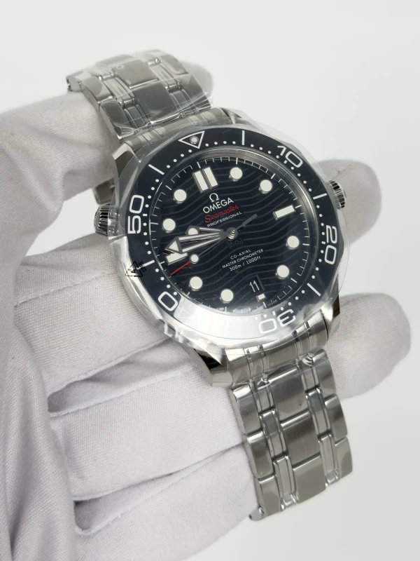 Omega Diver 300M Omega Co‑Axial Master Chronometer 42 mm 210.30.42.20.01.001 2