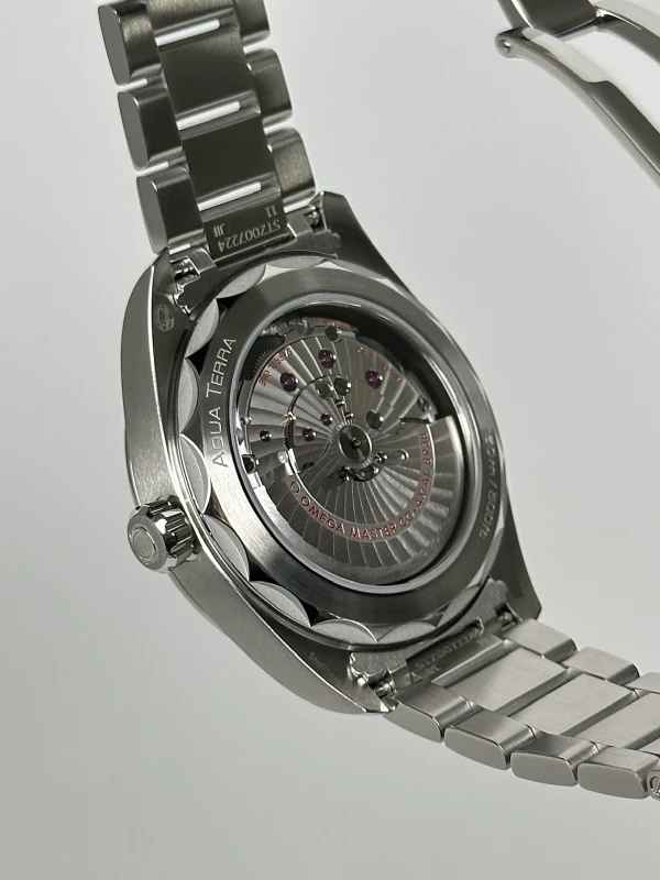 Omega 220.10.43.22.03.001 9