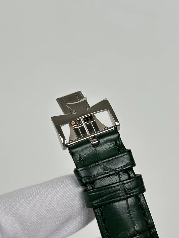 Vacheron Constantin 7610U/000G-B243 9