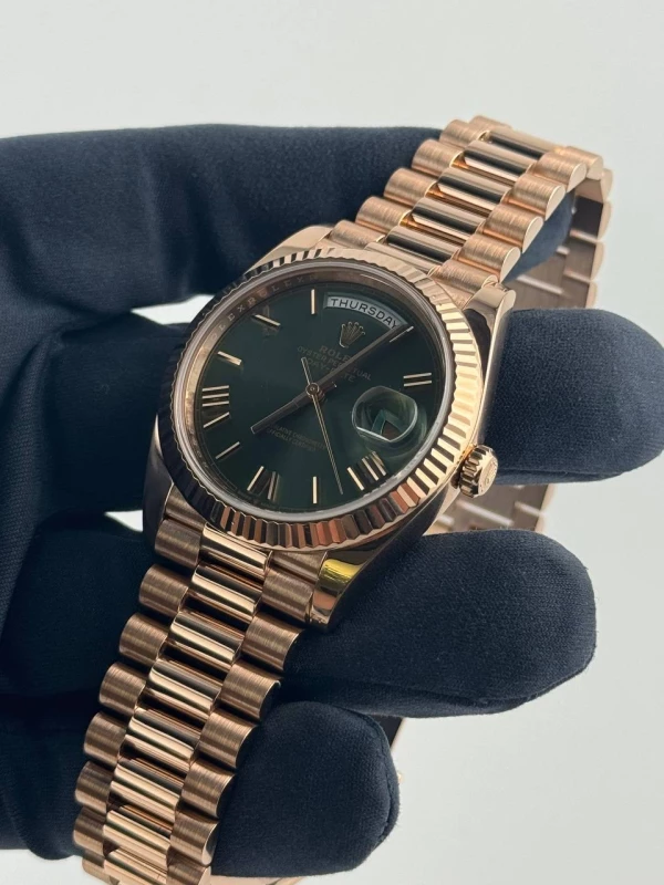 Rolex 40 mm Everose Gold 228235-0025 7