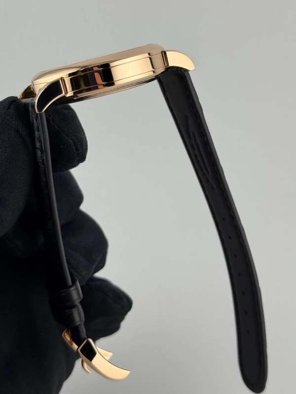 A. Lange & Sohne 232.032 7