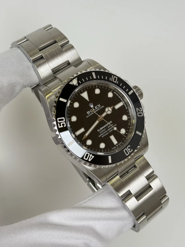 Rolex 41 mm Steel 124060-0001 2