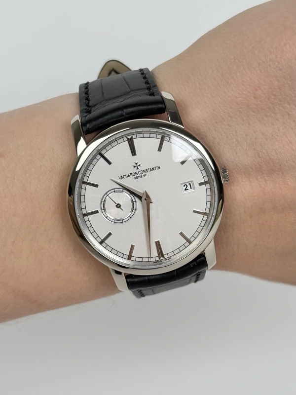 Vacheron Constantin Date Self-Winding  87172/000G-9301 9