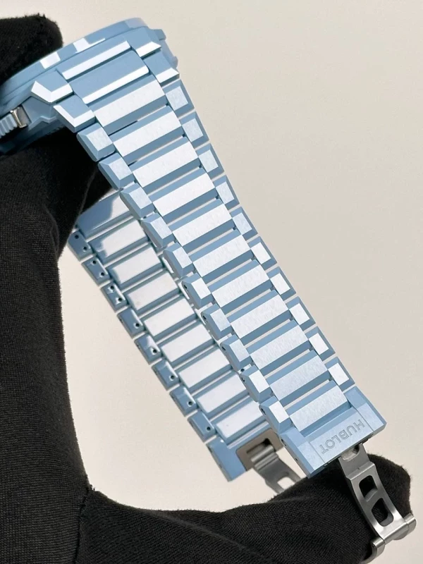 Hublot INTEGRAL SKY BLUE CERAMIC 451.EX.5120.EX 6