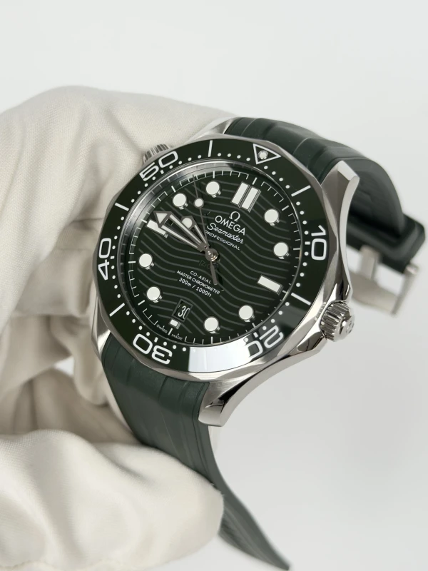 Omega DIVER 300M CO‑AXIAL MASTER CHRONOMETER 42 MM 210.32.42.20.10.001 3