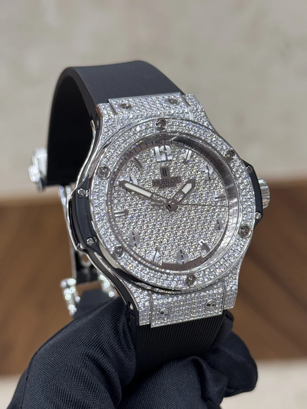 Hublot 361.SX.9010.RX.1704 4