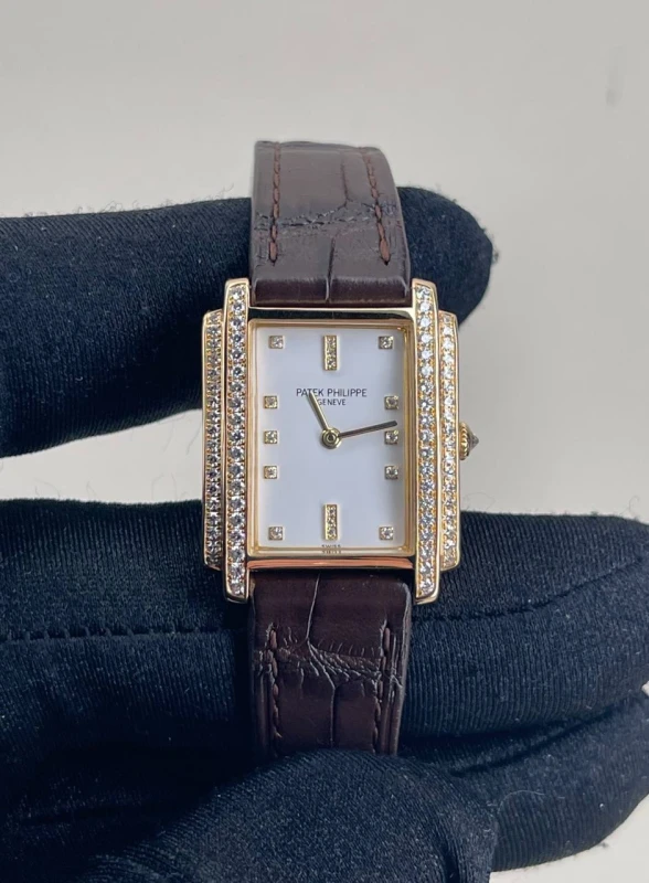 Patek Philippe 4825 4825/100J 5
