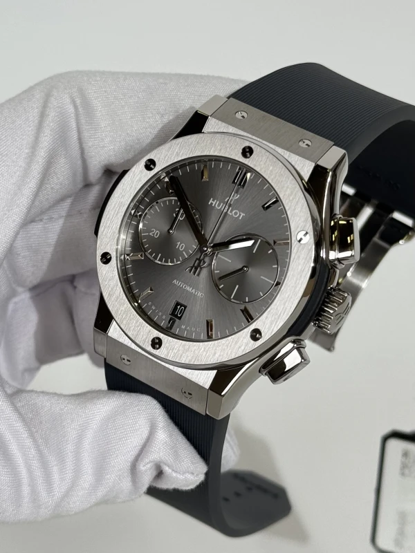 Hublot Classic Fusion Chronograph 45 mm 521.NX.7071.RX 4
