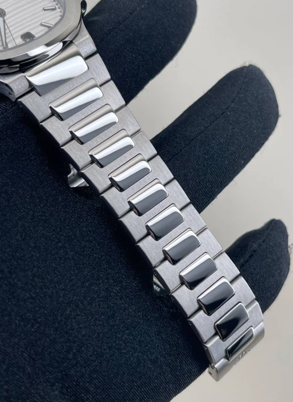 Patek Philippe Lady 7118 7118/1A-010 6