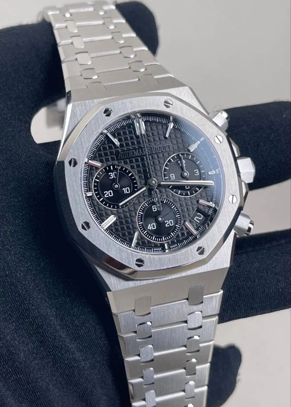 Audemars Piguet SELFWINDING CHRONOGRAPH 41 MM 26240ST.OO.1320ST.06 3