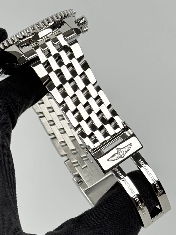 Breitling B04 Chronograph GMT 48 AB04413A/F573/453A 7