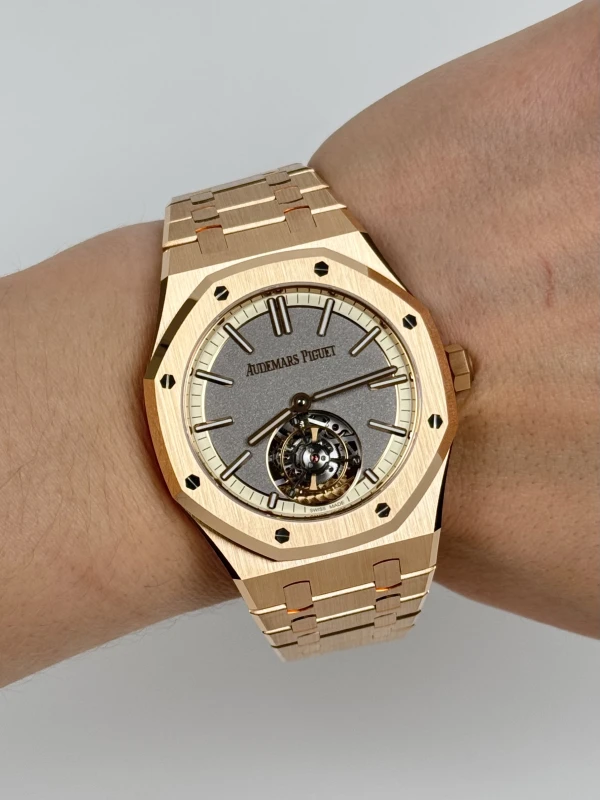 Audemars Piguet 26730OR.OO.1320OR.05 8