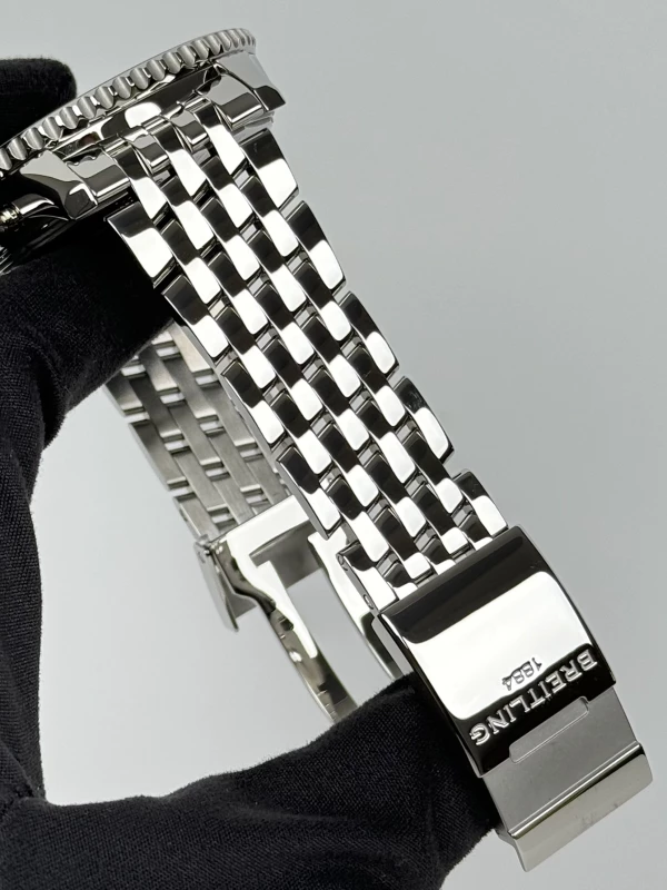 Breitling B04 Chronograph GMT 48 AB04413A/F573/453A 6