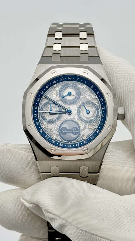 Audemars Piguet ROYAL OAK PERPETUAL CALENDAR «150 THE ANNIVERSARY» 26585XT.OO.1220XT.01 9