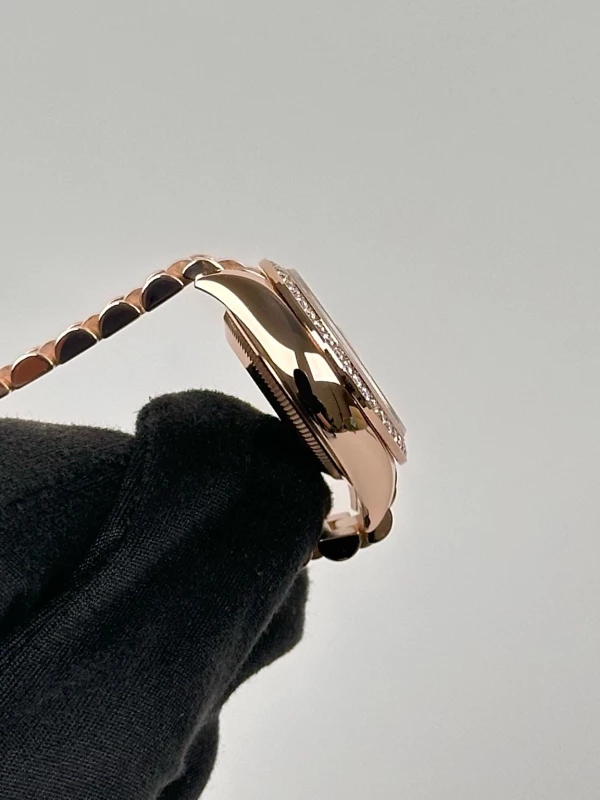 Rolex 28 mm Everose Gold  279135rbr-0001 3