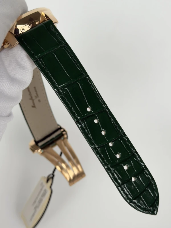 Jacob & Co Casino Tourbillon CA100.40.AA.A 5