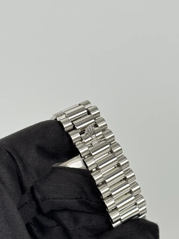 Rolex II 41mm Platinum 218206-0003 7