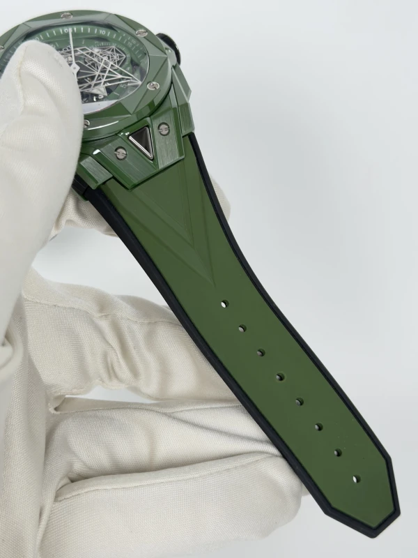 Hublot Big Bang Sang Bleu II 418.GX.5207.RX.MXM22 5