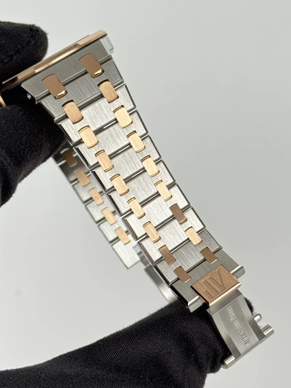 Audemars Piguet Quartz Steel and Gold 67651SR.ZZ.1261SR.01 6