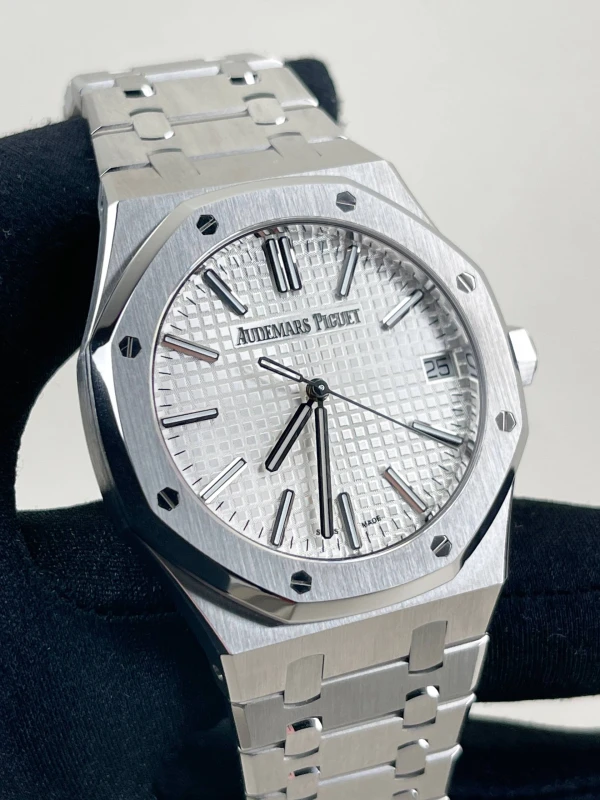 Audemars Piguet 15510ST.OO.1320ST.08 3