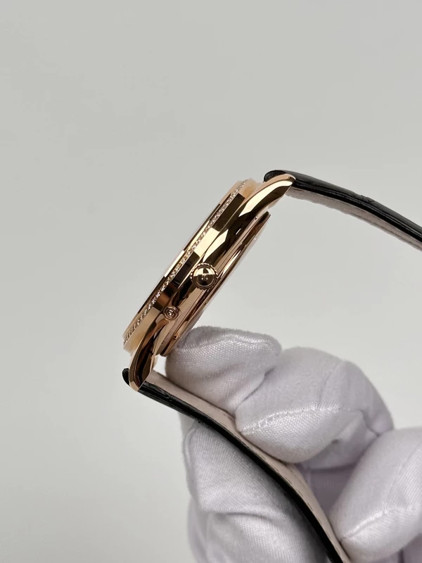 Jaeger LeCoultre Thin Moo Q1362501 6