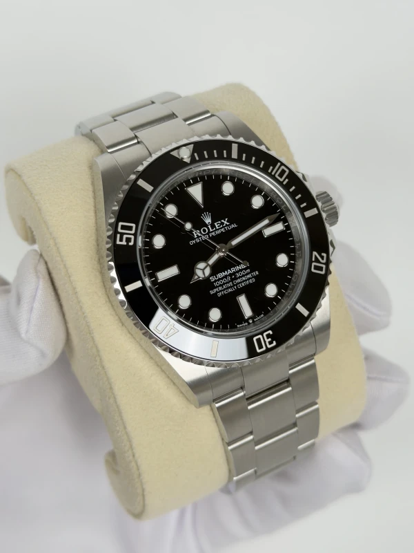 Rolex 41 mm Steel 124060-0001 3