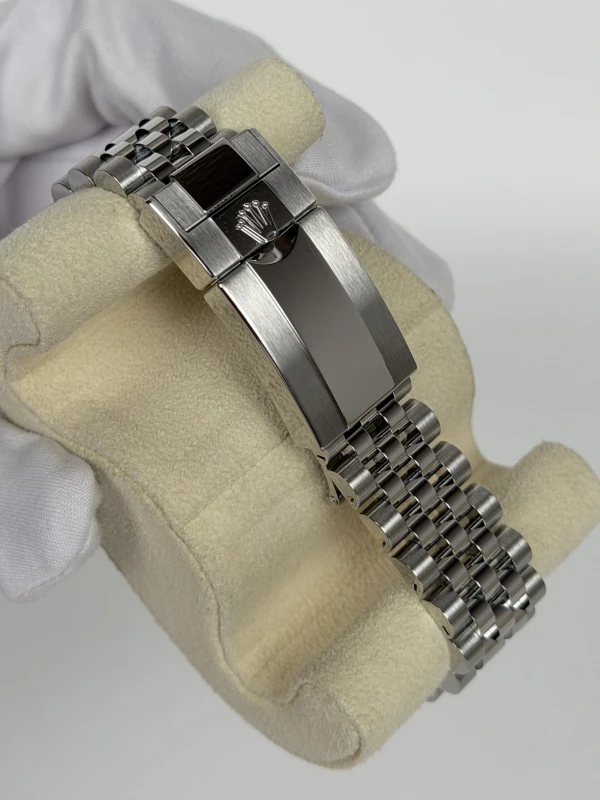 Rolex 40mm Steel 126710BLRO-0001 4