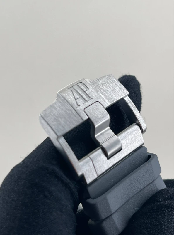 Audemars Piguet Diver 15720ST.OO.A009CA.01 7