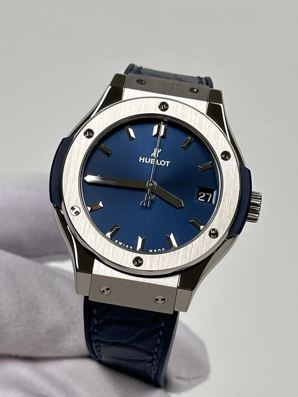 Hublot Quartz 581.NX.7170.LR 4