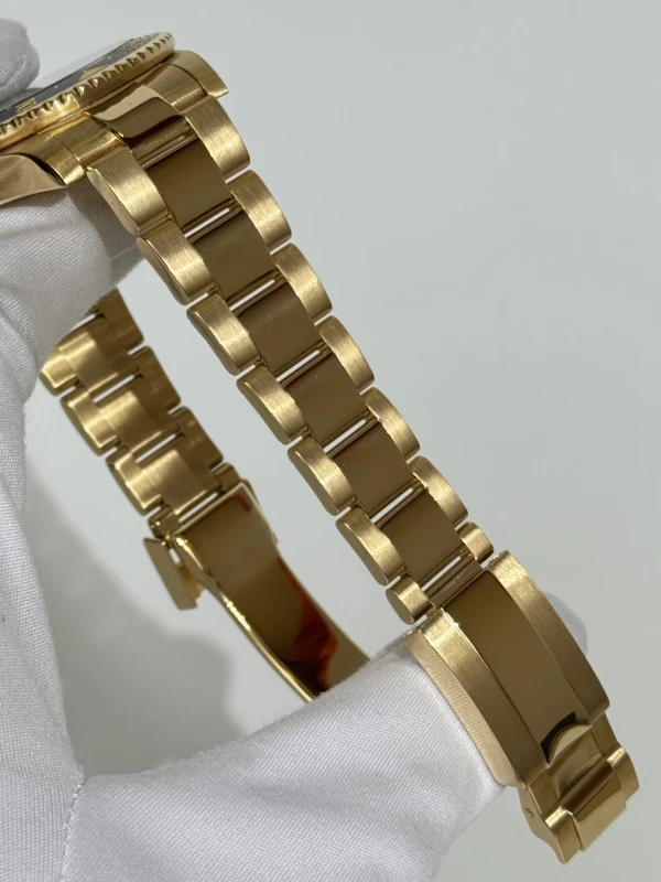 Rolex 40mm Yellow Gold 116718LN-Green 3