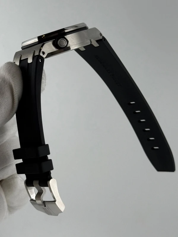 Audemars Piguet Diver 15703ST.OO.A002CA.01 6