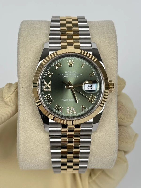 Rolex 36 mm, Oystersteel and yellow gold 126233-0025 2