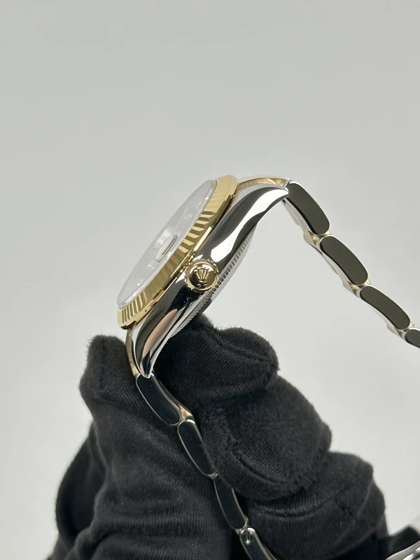 Rolex Datejust 31mm Steel and Yellow Gold 278273-0024 4
