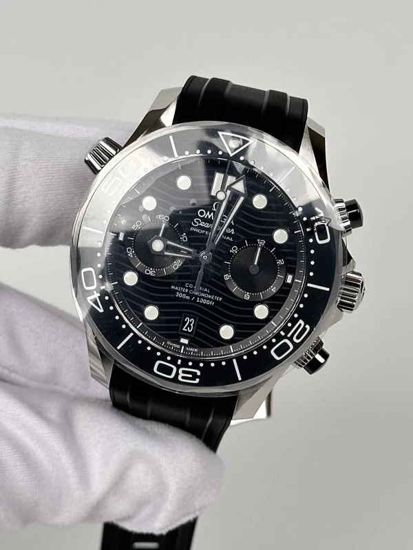 Omega Seamaster Diver 300 m Co-Axial Master Chronometer Chronograph 44 mm 210.32.44.51.01.001 4