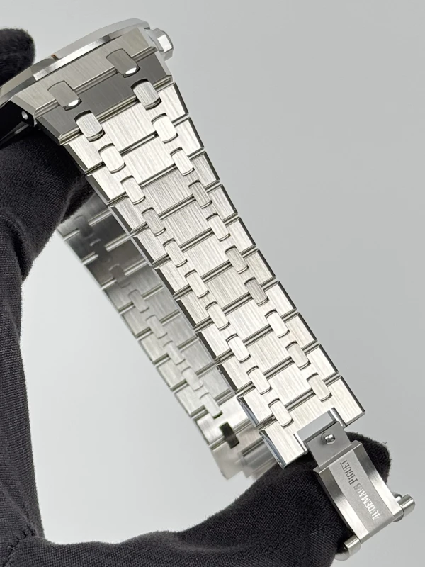 Audemars Piguet Royal Oak Selfwinding 41 mm 15510ST.OO.1320ST.06 7