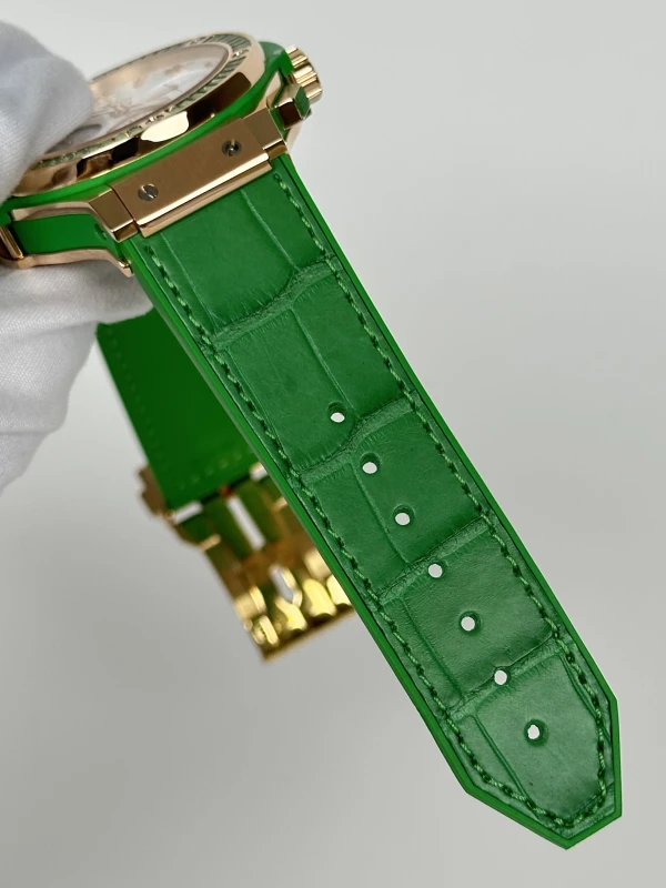 Hublot Tutti Frutti Apple 341.PG.2010.LR.1922 7