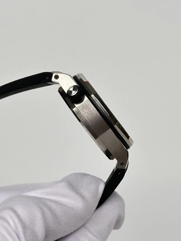 Audemars Piguet 15710ST.OO.A002CA.01 5