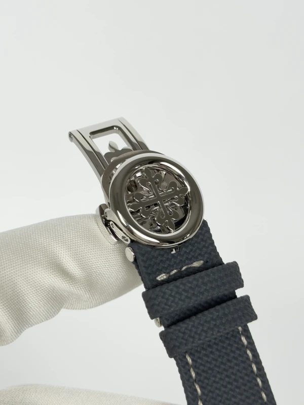 Patek Philippe 5236 5236P-011 6