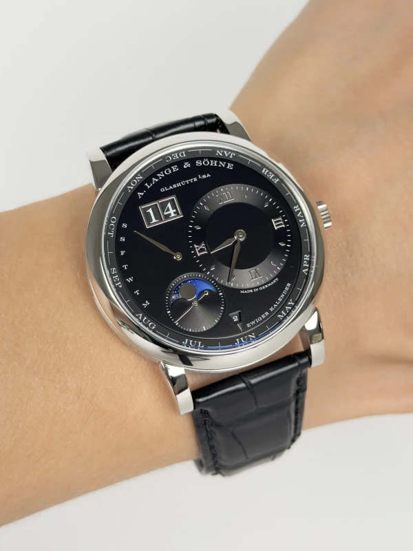 A. Lange & Sohne 345.036 E 7