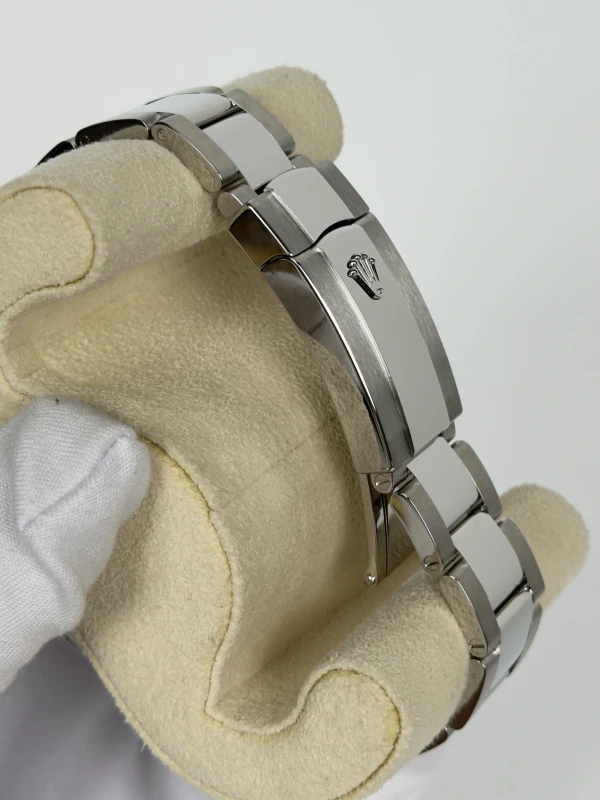 Rolex 41 mm, steel and white gold 126334-0015 4