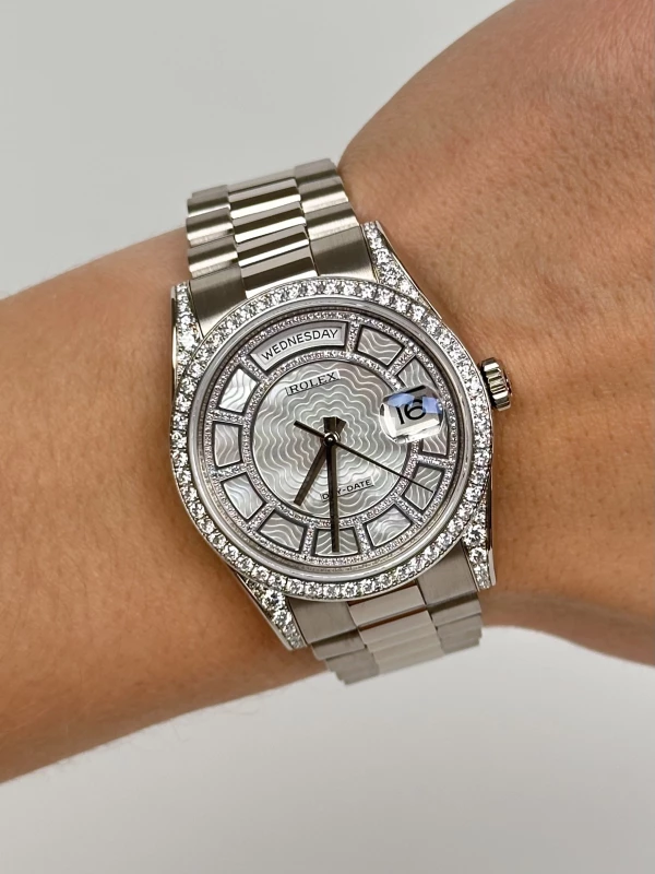 Rolex 36 mm, white gold 118389-0097 8