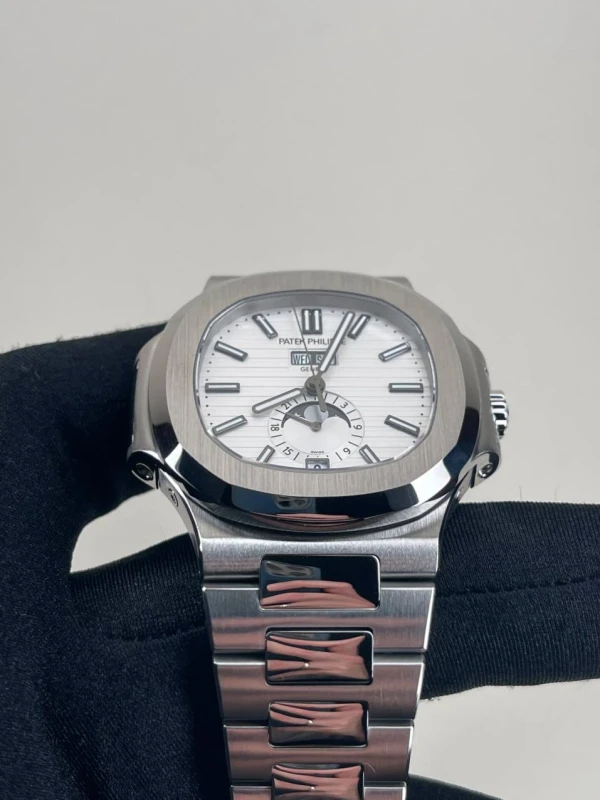 Patek Philippe 5726/1 5726/1A-010 4